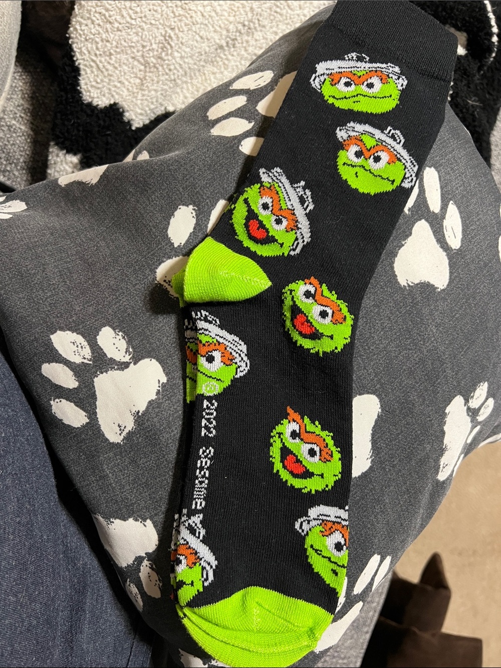 NWOT Oscar the Grouch Face Crew Socks - Black & Neon Green